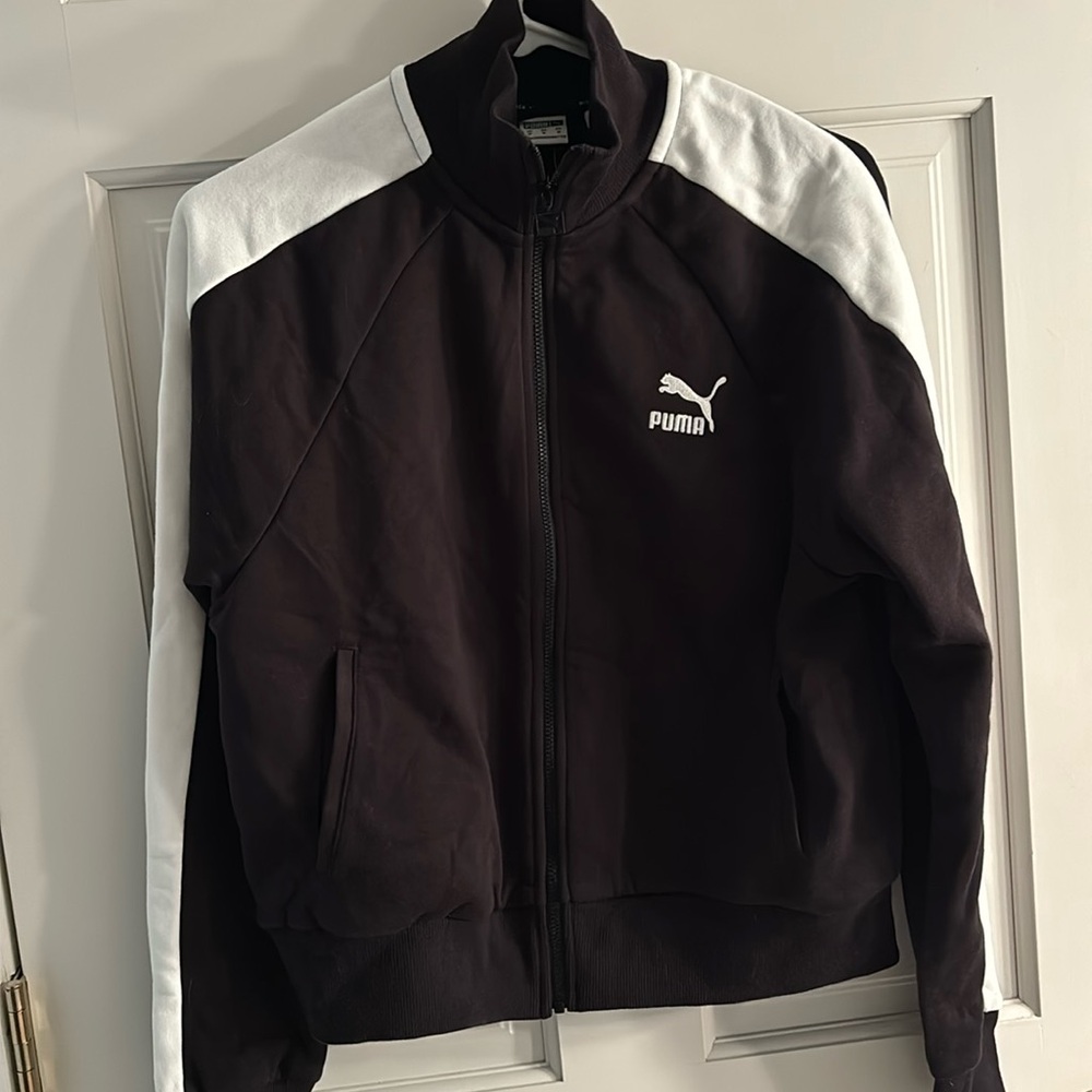 Unworn Puma zip up